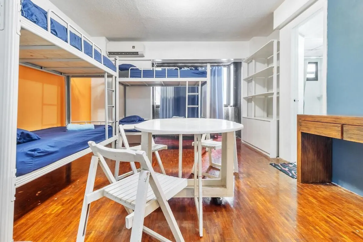 5 Bed Urban Retreat In The Heart Of Poblacion Manila Apartment